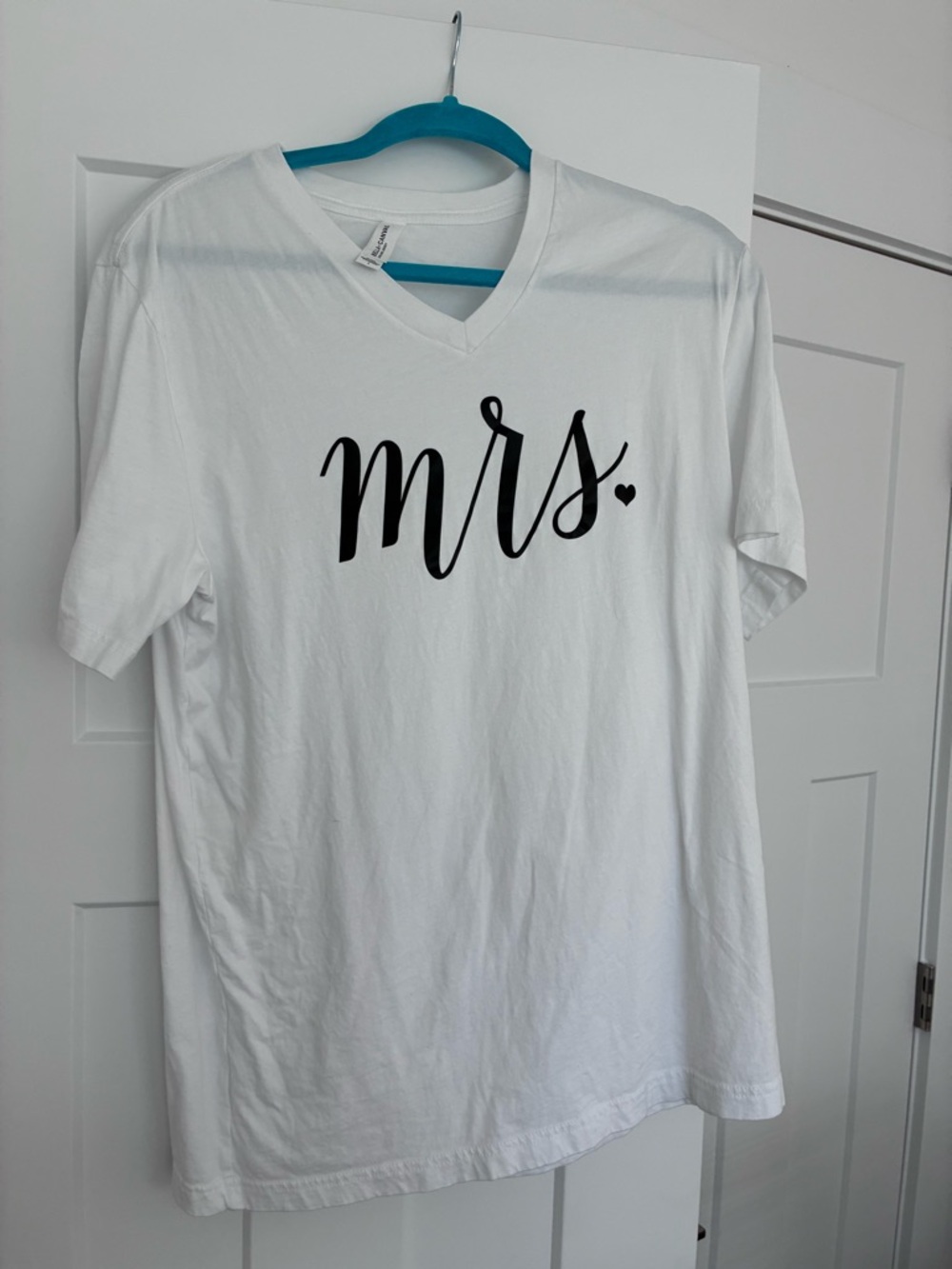 Mrs. Graphic V-Neck Tee - White with Black Script